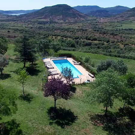 Casa de Férias Garrigue Au Coeur De La Nature, Piscine Et Vue Sur Le Du Salagou