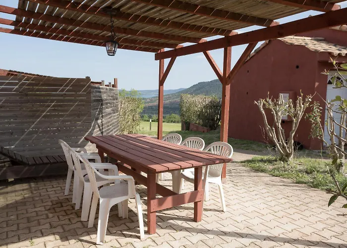 Au Coeur De La Nature, Piscine Et Vue Sur Le Du Salagou Vakantiehuis *