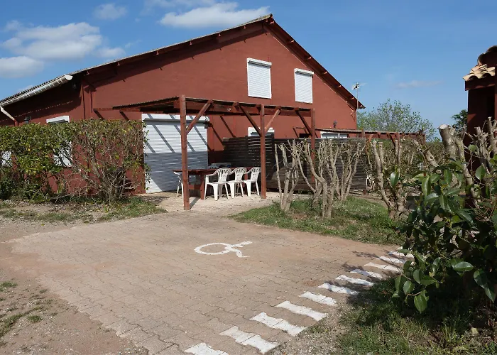 Au Coeur De La Nature, Piscine Et Vue Sur Le Du Salagou *