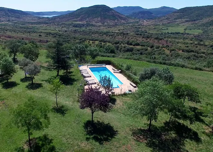펜션 Au Coeur De La Nature, Piscine Et Vue Sur Le Du Salagou