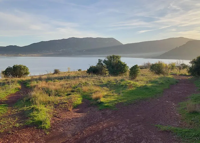 Au Coeur De La Nature, Piscine Et Vue Sur Le Du Salagou *